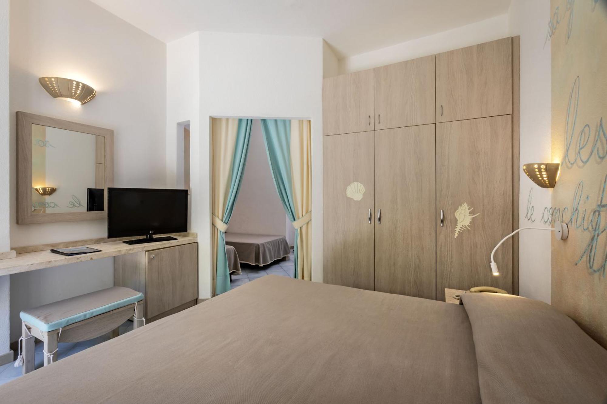 Hotel Corallaro Santa Teresa Gallura Eksteriør bilde