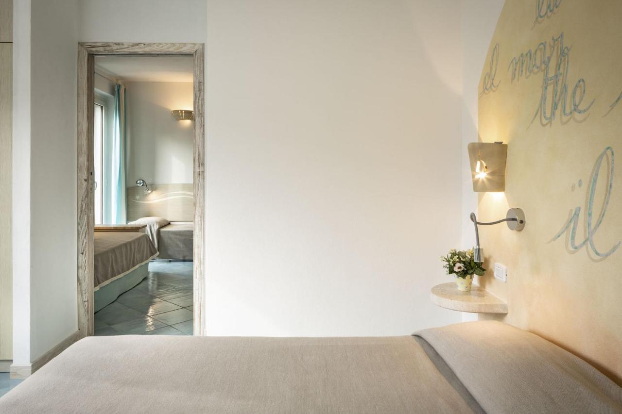 Hotel Corallaro Santa Teresa Gallura Eksteriør bilde